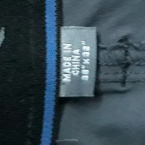 Eddie Bauer cargo pants gray size 38 with a 31in inseam - Picture 15 of 15